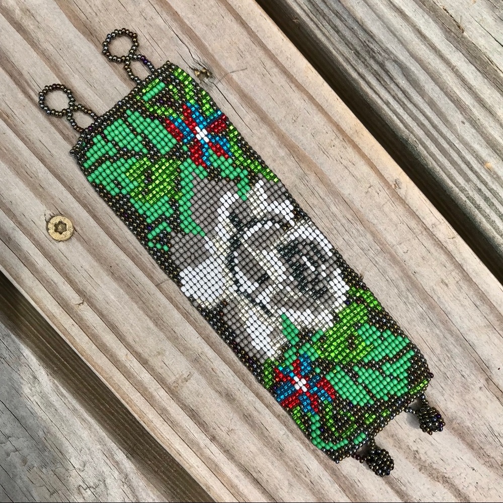 Mexican Chaquira Bracelet. Floral seed bracelet